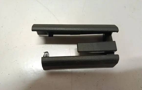 BMW X6 F16 Front passenger seat rail trim 779317