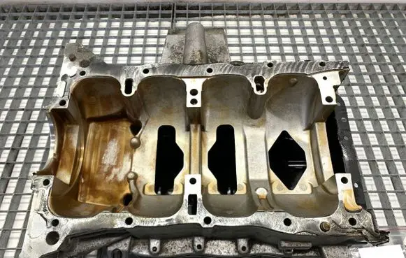 Mitsubishi Outlander Oil sump