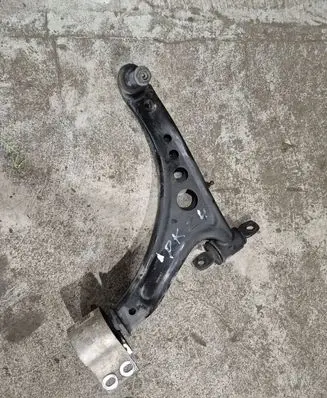 Opel Insignia B Front lower control arm/wishbone 84198832