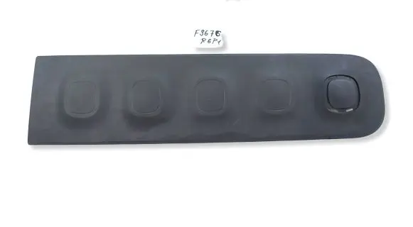 Citroen C3 Aircross Front door trim (molding) 9813090877