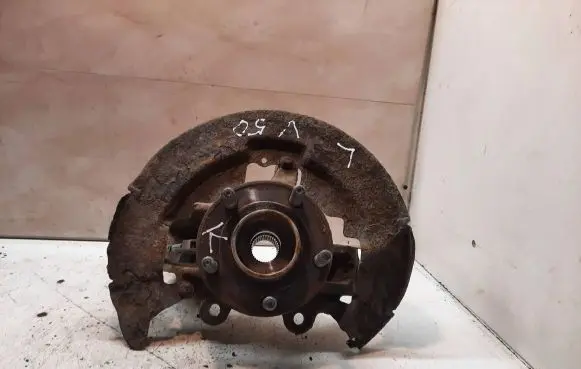 Volvo V50 Front wheel hub 3M513K171