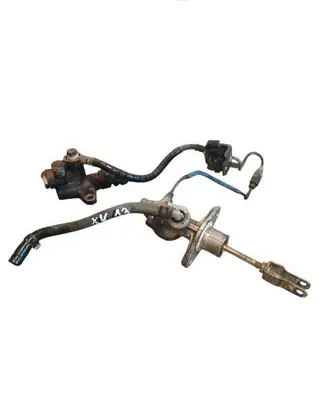 Subaru XV Clutch master cylinder 