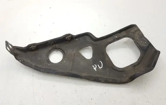 Maserati Quattroporte Headlight/headlamp mounting bracket