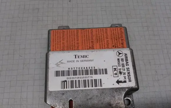Mercedes-Benz C W202 Airbag control unit/module 0018202126 MRSZ29169
