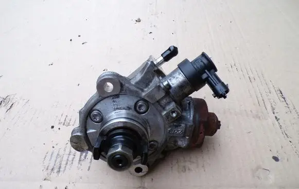 Iveco Daily 6th gen Fuel injection high pressure pump 5801572470