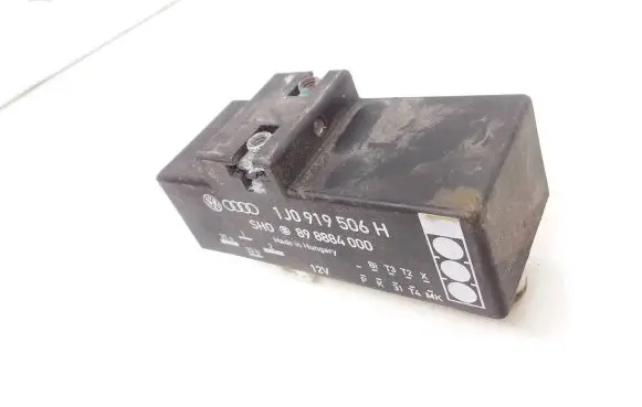 Audi A3 S3 8L Coolant fan relay 1J0919506H 898884000