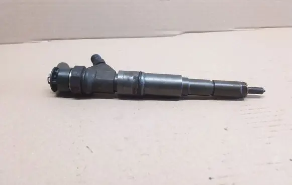 BMW 5 E60 E61 Fuel injector 7794652 0445110212