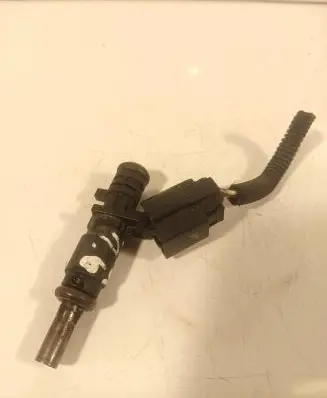Mini One - Cooper Coupe R56 Fuel injector 7528176 6331C04686
