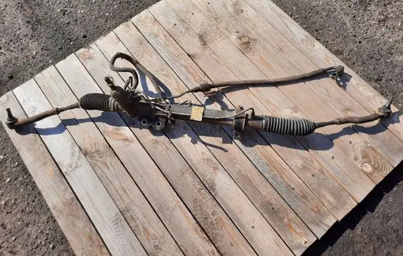 Nissan Pathfinder R51 Steering rack