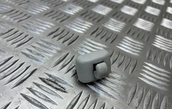 Audi A3 S3 8P Sun visor clip/hook/bracket 8E0857562