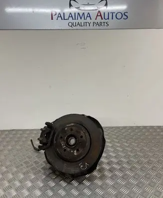 BMW 5 F10 F11 Rear wheel hub spindle/knuckle 
