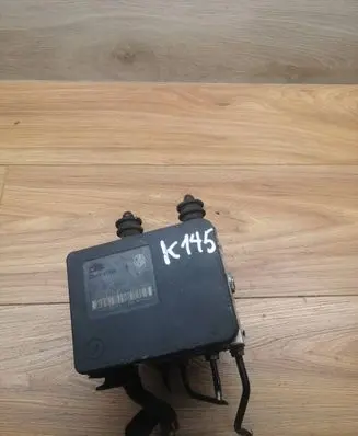 Volkswagen Golf Plus ABS Pump 1K0907379AC 00005305H0 10096003593