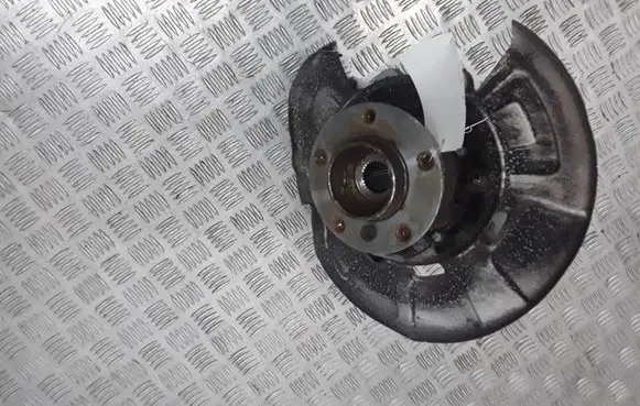 BMW X5 F15 Rear wheel hub 6877218