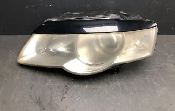 Volkswagen PASSAT B6 Headlight/headlamp 3C0941005J