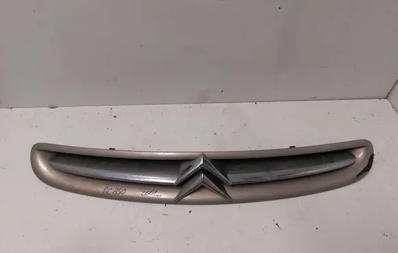 Citroen Xsara Picasso Front grill 9632099177