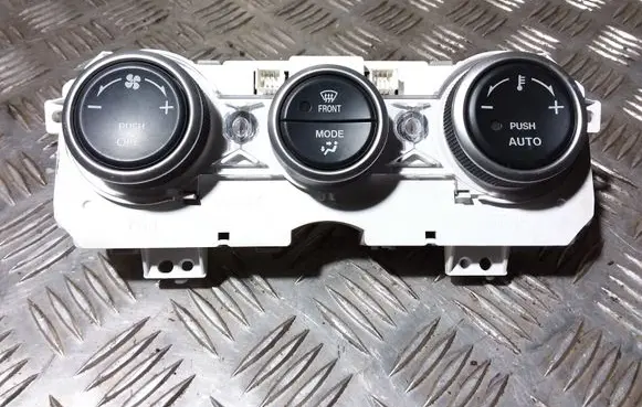 Mazda 6 Climate control unit