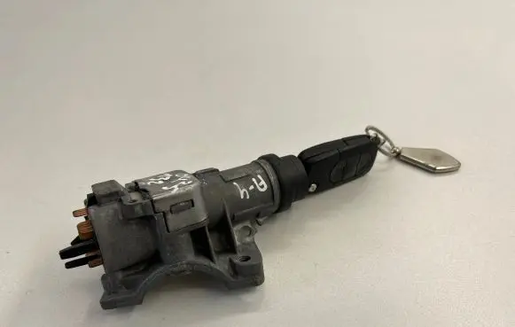 Audi A4 S4 B6 8E 8H Ignition lock