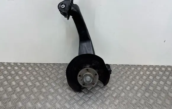BMW 2 F45 Rear wheel hub spindle/knuckle 6851580