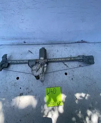 Mercedes-Benz C AMG W202 Rear door window regulator with motor