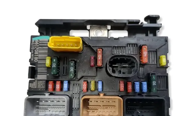 Peugeot 207 BSM Control unit 9661708180