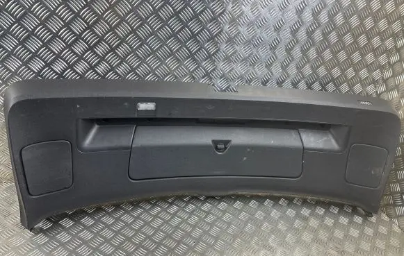 Audi Q7 4L Tailgate trim 4L0867973