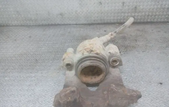 Volkswagen Golf II Front brake caliper