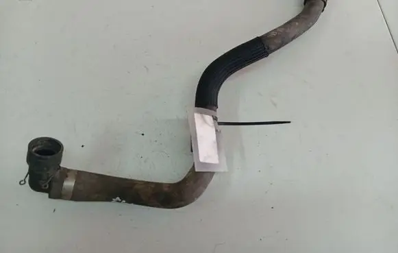 Ford Mondeo MK IV Engine coolant pipe/hose