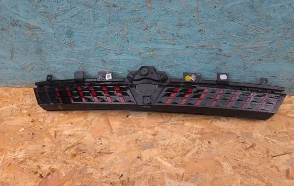 Renault Captur II Front grill 623827221R