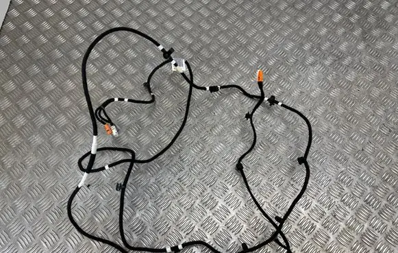 Peugeot 208 II Aerial GPS antenna 9833959480