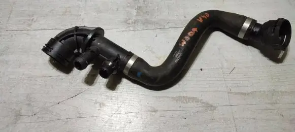Volvo V40 Engine coolant pipe/hose 31368051