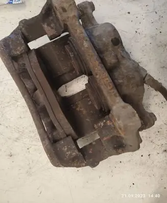 Renault Trafic II (X83) Front brake caliper