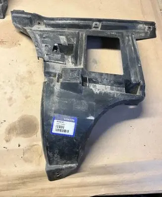 Volvo XC70 Rear bumper mounting bracket 8648149 2419