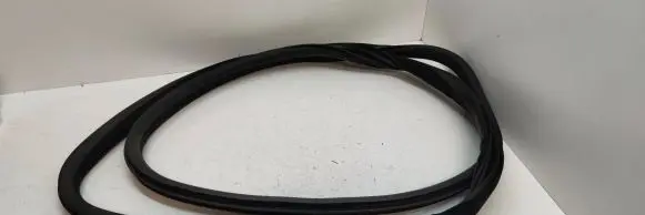 Volvo V70 Front door rubber seal