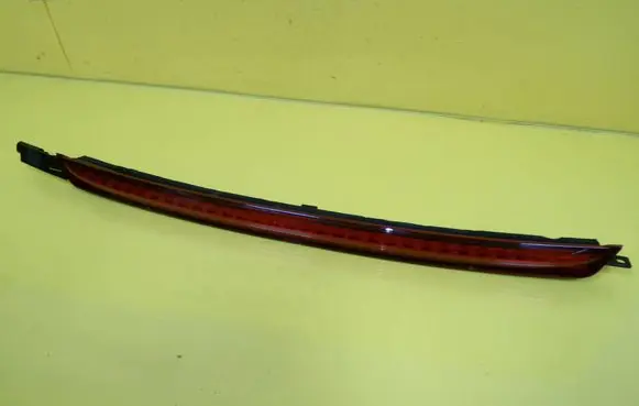 BMW 3 E46 Third/center stoplight 28600002 6321-8368764