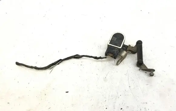 BMW 6 F12 F13 Headlight/headlamp level sensor 37146860843