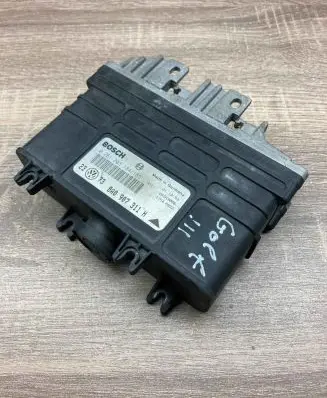 Volkswagen PASSAT B4 Engine control unit/module ECU 8A0907311H 0261203184