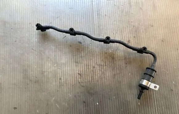 Nissan X-Trail T31 Fuel return line/hose 