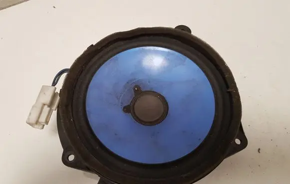 KIA Cerato Front door speaker