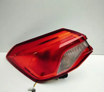Ford Focus Rear/tail lights JX7B13405CG
