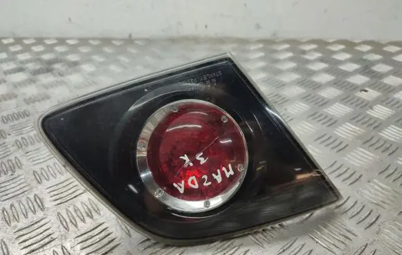 Mazda 3 I Tailgate rear/tail lights