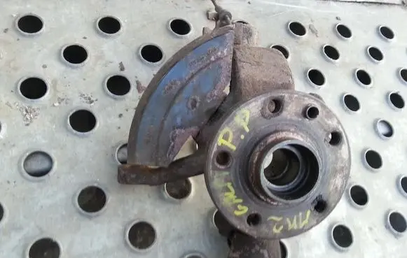 Ford Galaxy Front wheel hub