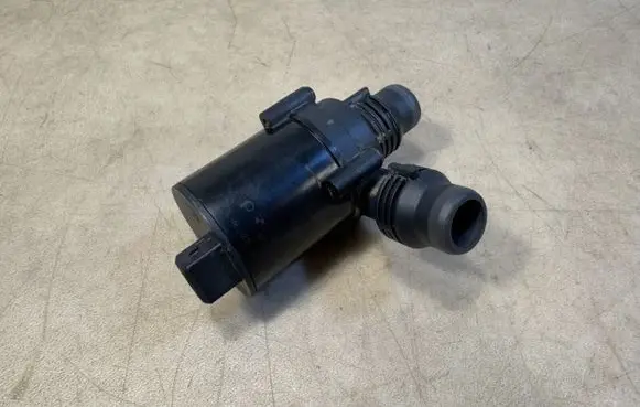 BMW X5 E70 Electric auxiliary coolant/water pump 64116951549