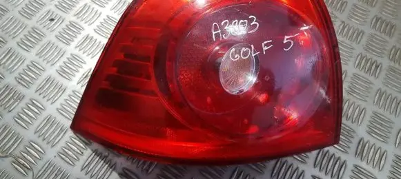 Volkswagen Golf V Rear/tail lights 1k6945095e 028490102b