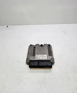 Volkswagen Golf VII Engine control unit/module 04L907309D