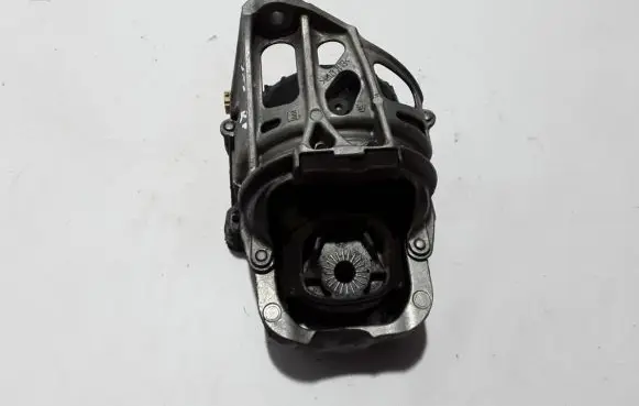 Volkswagen Touareg III Engine mount bracket 782215147918