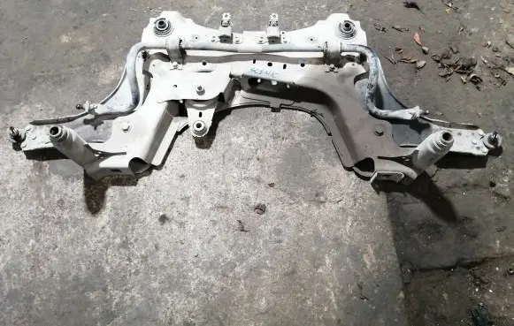 Renault Scenic III - Grand scenic III Front subframe 546110013R