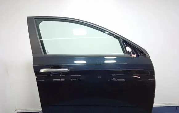 Fiat Tipo Front door