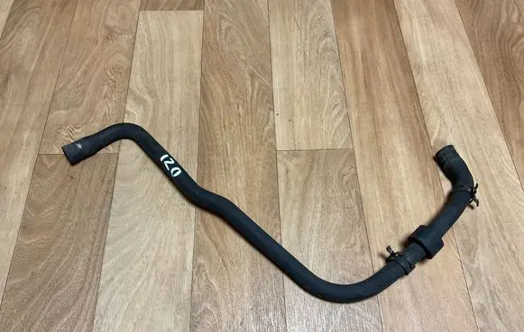 Volkswagen PASSAT B6 Engine coolant pipe/hose 1K0122109BE