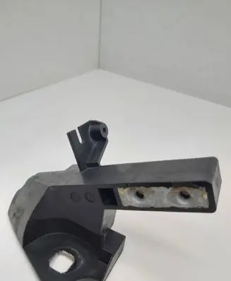 Mercedes-Benz C W205 Headlight/headlamp mounting bracket A2056203401