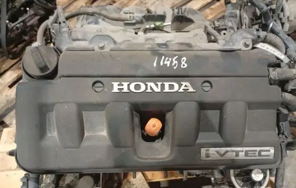 Honda Civic Engine cover (trim)